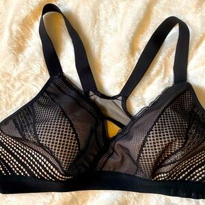 Lululemon “Awake to Lace” Bra 36C